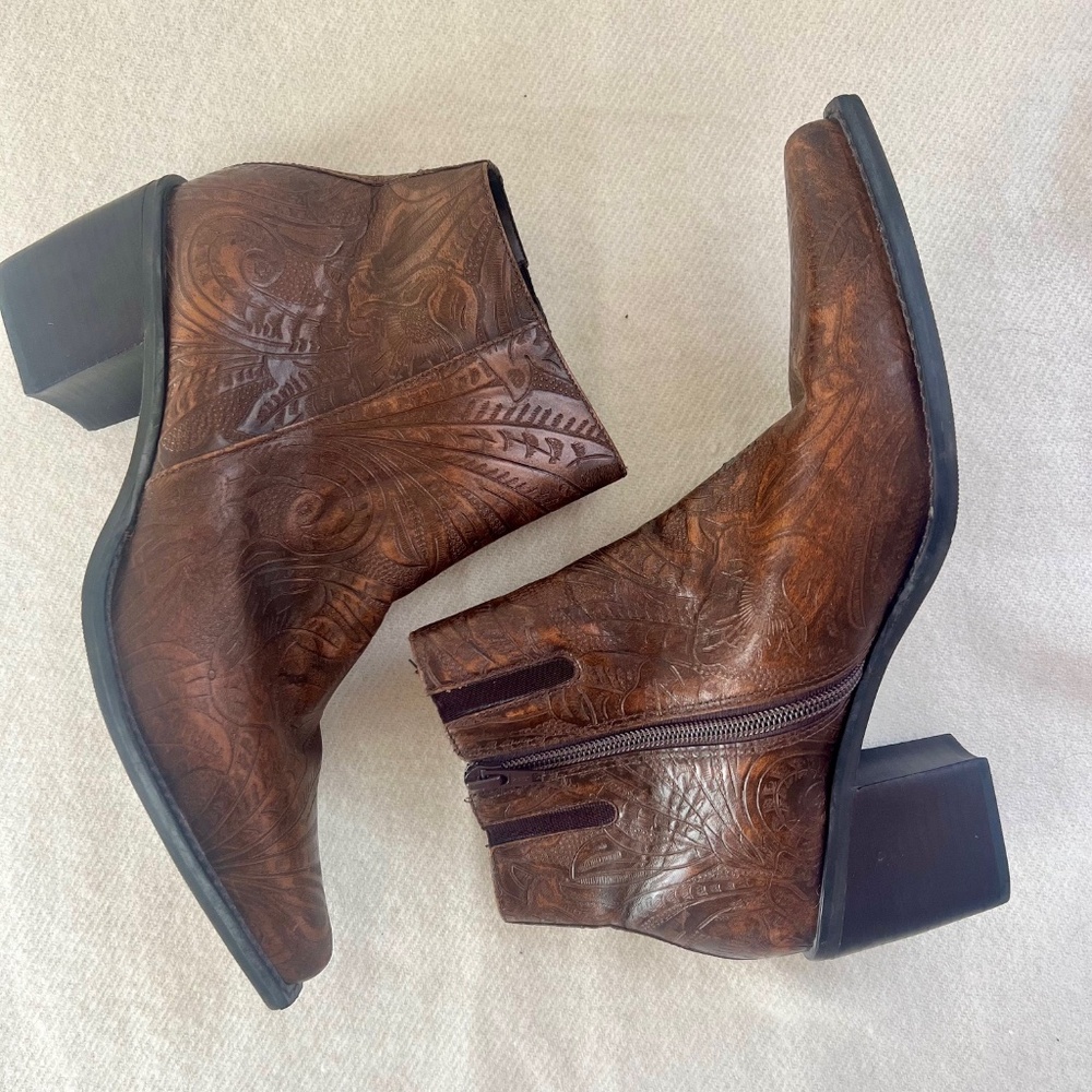 Ipanema - Hand Tooled Leather Ankle Boot (9.5)